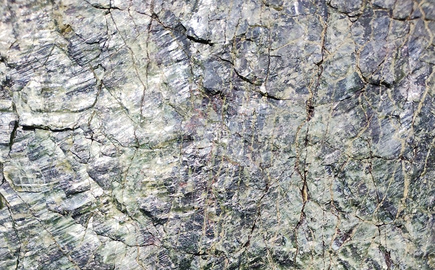 Image of Serpentinite rock at Kynance Cove